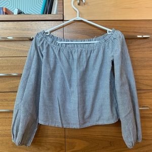 Classic off-the-shoulder from Brandy